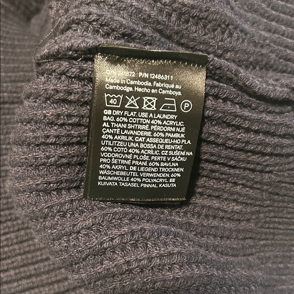 H&M Black Short Knit Cardigan - Picture 7 of 9